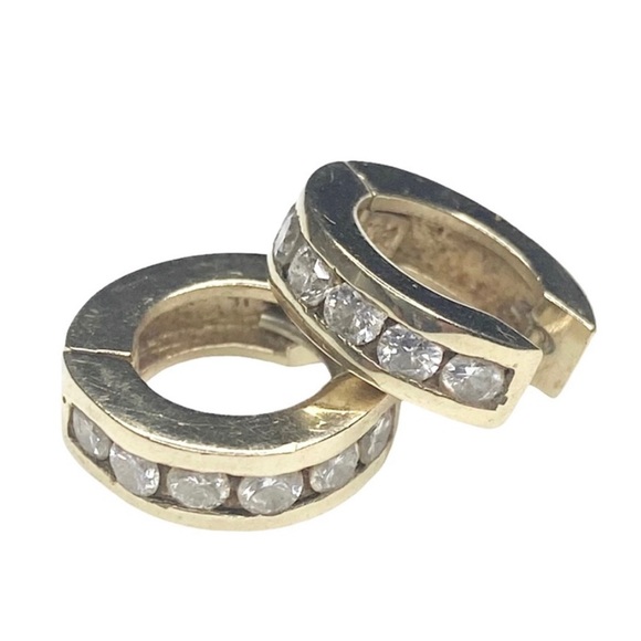 Vintage 90’s: 1 CT Diamond Huggies Earrings ☼ 12 Channel Set Round Stones ☼ 18K - Picture 14 of 16